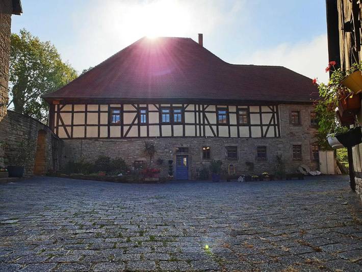 Ferienwohnung für 4 Personen, mit Terrasse und Garten in Allstedt