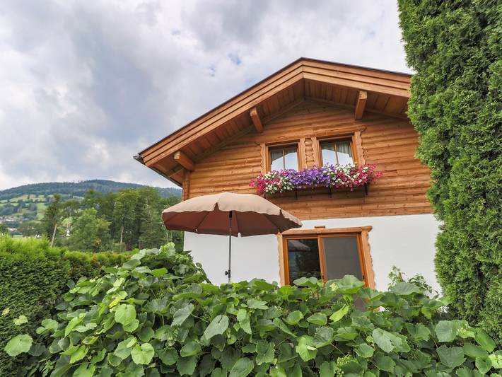 Ferienhaus für 3 Personen, mit Terrasse und Garten in Piesendorf