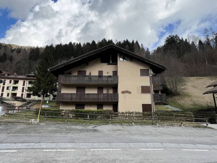 Ganze Wohnung, Monolocale Al Doss in Pinzolo, Giustino