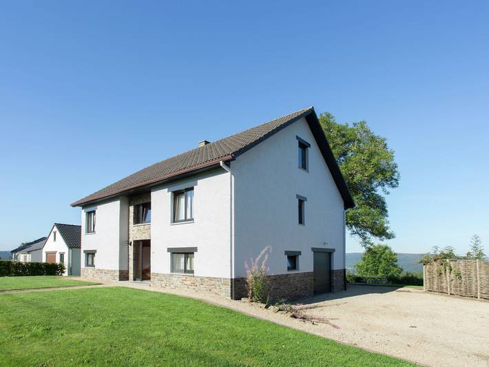 Villa voor 10 personen, met tuin en balkon, kindvriendelijk in de Belgische Ardennen