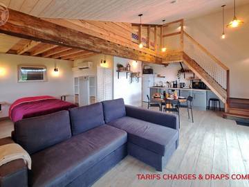 Gîte pour 4 personnes, avec piscine et jardin dans la Loire