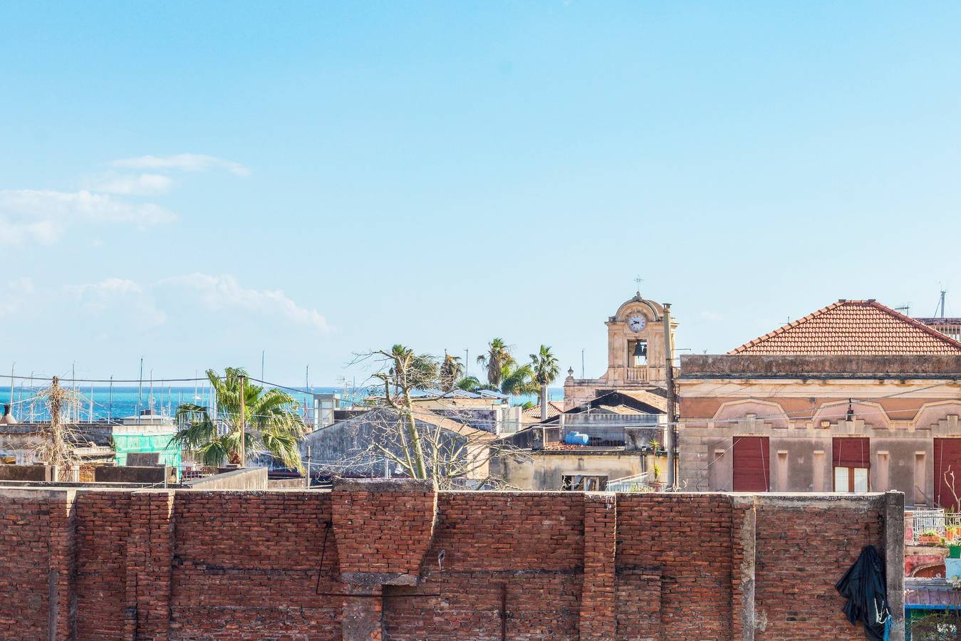 Appartement entier, Appartement 'Sea Paradise' avec vue sur la montagne, terrasse privée et climatisation in Riposto, Province de Catania