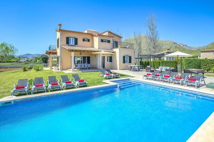 Finca for 12 people, with Garden in Las Palmeras