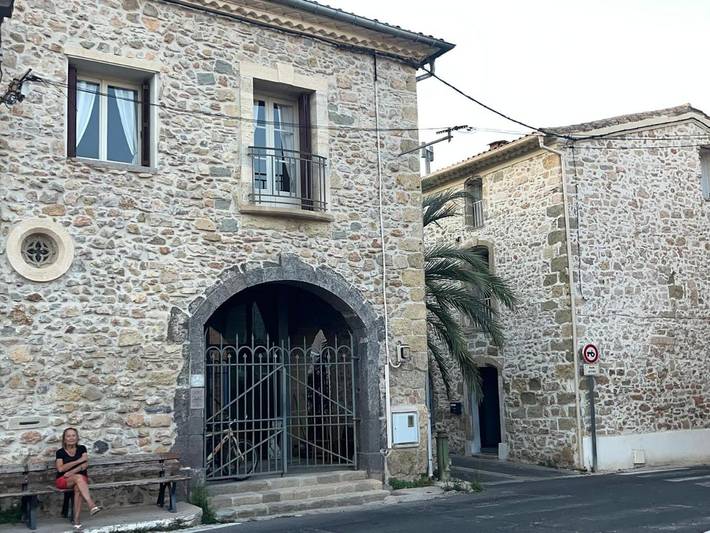 Gîte pour 6 personnes, avec Balcon ainsi que Terrasse et Vue à Pinet (homonymie)