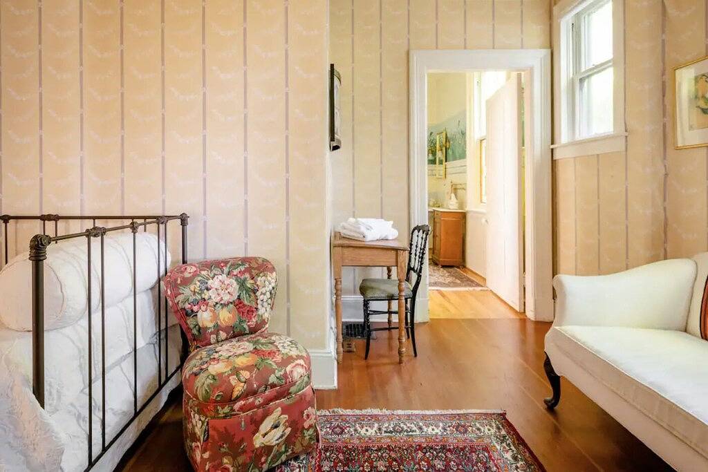 Elegant Victorian Walking Distance to Downtown Grass Valley in Grass Valley, Nevada County