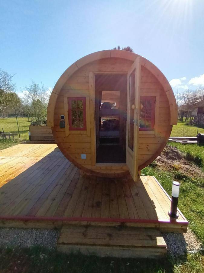 Location de vacances pour 4 personnes, avec Terrasse ainsi que Jardin et Vue à Fouchères