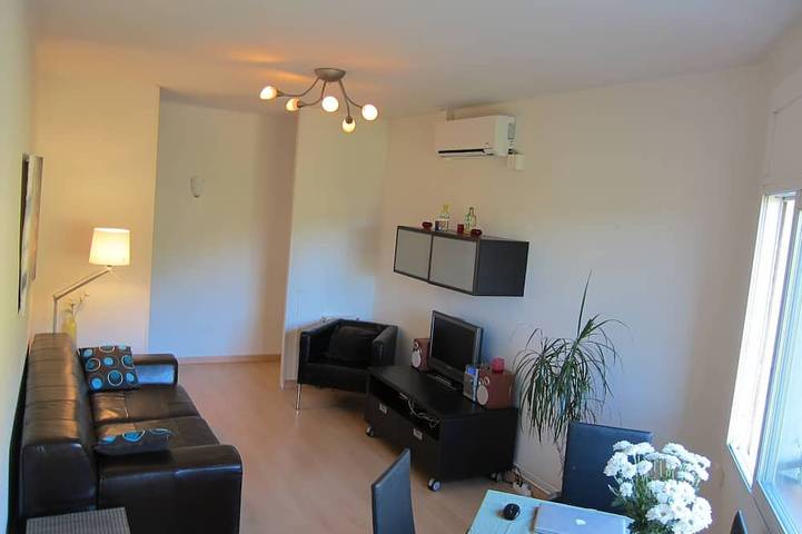 Apartment for 4 people, with Balcony in Girona