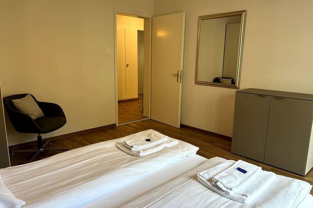 Ganze Wohnung, Cozy 2Br near lake and train station (Wille 8) in Zürich, Bezirk Zürich