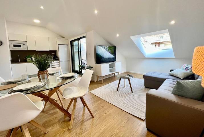 Apartamento para 4 personas, con terraza y vistas, Se admiten mascotas en Mondariz-Balneario