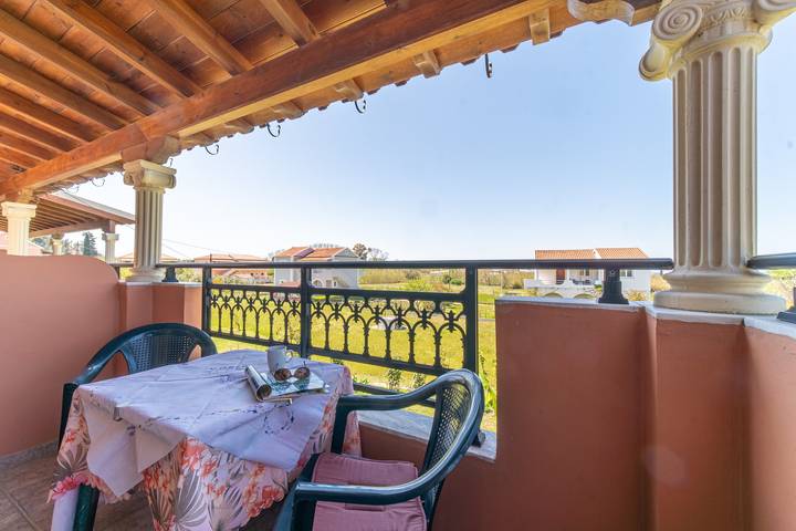 Ferienwohnung für 2 Personen, mit Balkon und Garten in Griechische Inseln