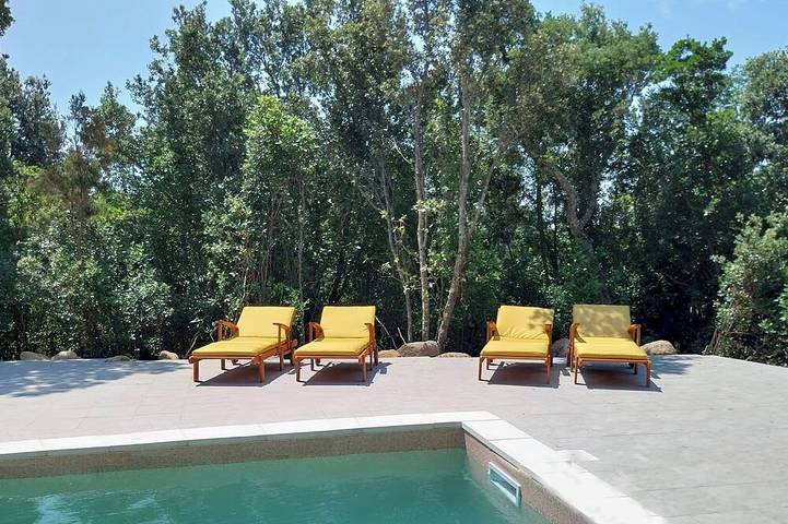 Chambre d’hôte pour 2 personnes, avec Jardin et Piscine à Sotta