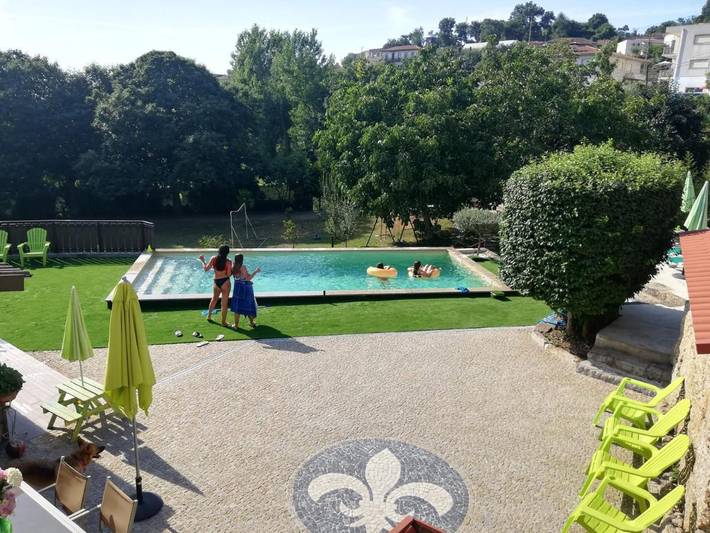 Location de vacances pour 7 personnes, avec piscine ainsi que vue et jardin, animaux acceptés dans Guimarães - 3