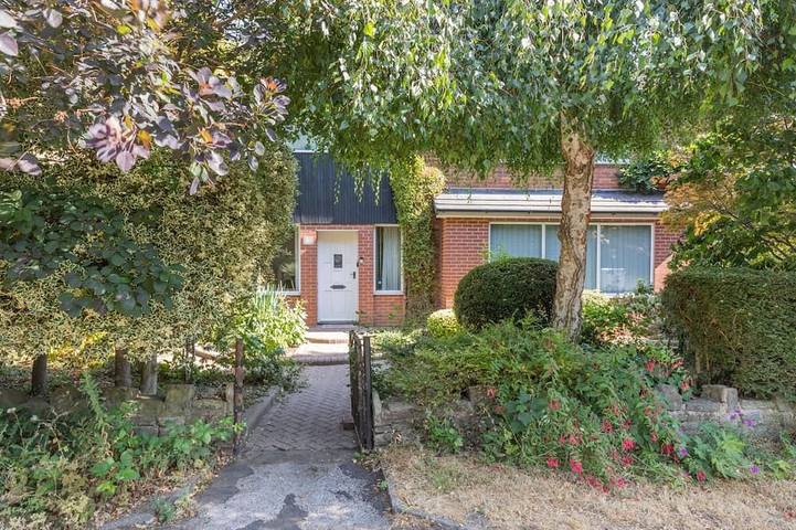 Cottage for 8 people, with Garden in Chesterfield