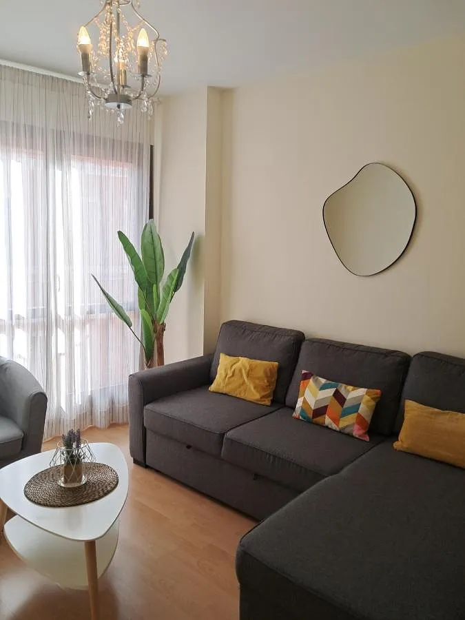 Apartamento de vacaciones para 5 personas, con vistas y balcón - 1