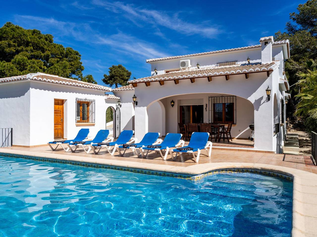Villa voor 6 personen met terras in Jávea, Costa Blanca