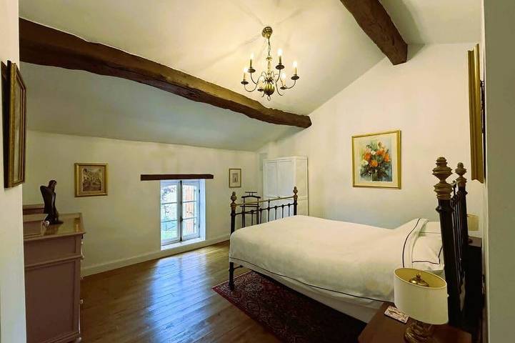 Gîte pour 4 personnes, avec terrasse et jacuzzi à Saint-Angeau - 4