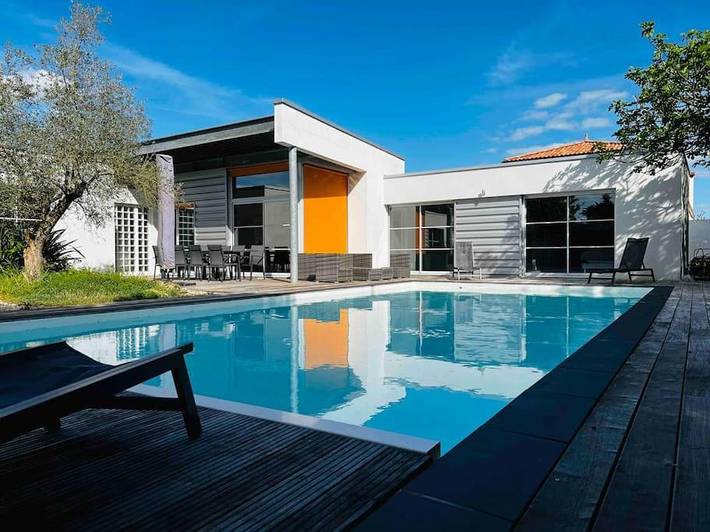 Location de vacances pour 10 personnes, avec piscine et jardin à Clisson - 2