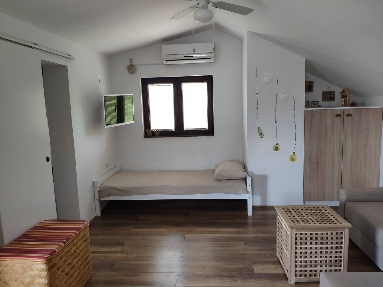 Ganze Wohnung, Dalmatinische Abenteuer erwarten Sie in Starigrad Paklenica, Starigrad