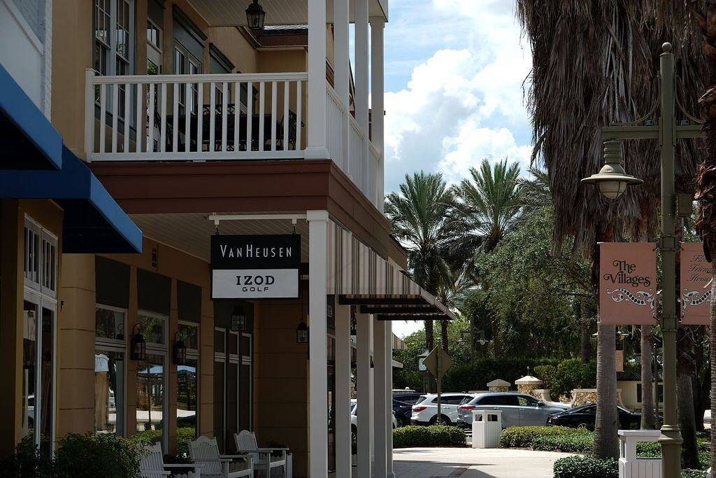 Unser Dorfjuwel * Nächstgelegener Weg zum Lake Sumter Town Square * Golfwagen (4 Plätze) in The Villages, Sumter County