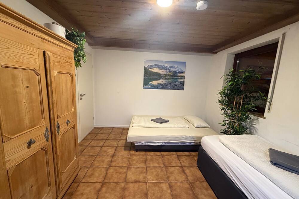 Ganze Wohnung, Ferienwohnung/App. für 18 Gäste mit 141m² in Penzberg in Penzberg, Pfaffenwinkel