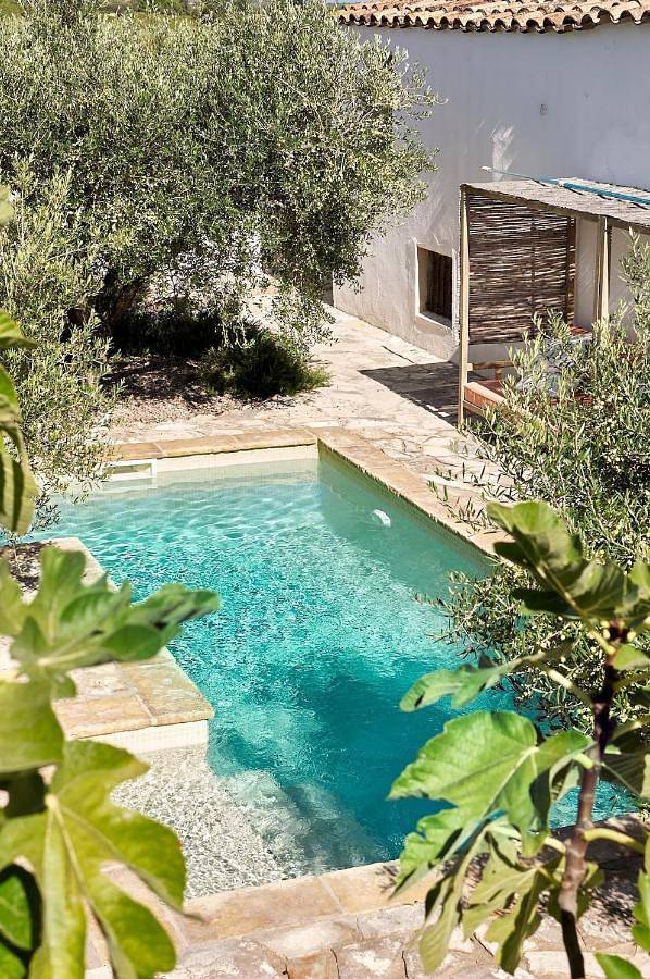 Location de vacances pour 15 personnes, avec jardin ainsi que piscine et vue dans San Martin Sarroca - 4