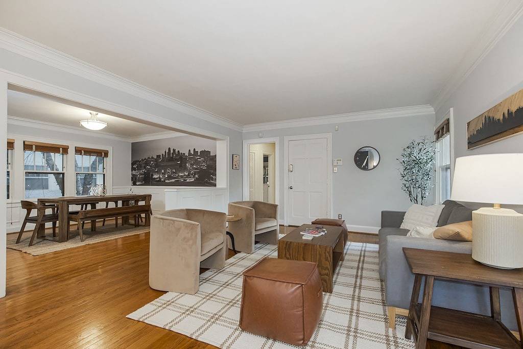 Stunning South Plaza Home On Loose Park in Kansas City, Missouri