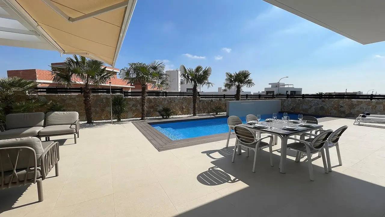 Villa for 7 people with pool in Ciudad Quesada, Rojales