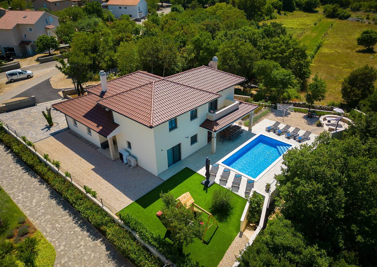 Villa pour 8 personnes avec piscine in Ville de Krk, Krk