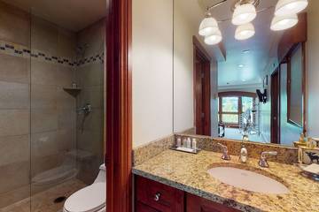 Vacation House for 7 Guests in Vail Ski Resort, Vail, Picture 1