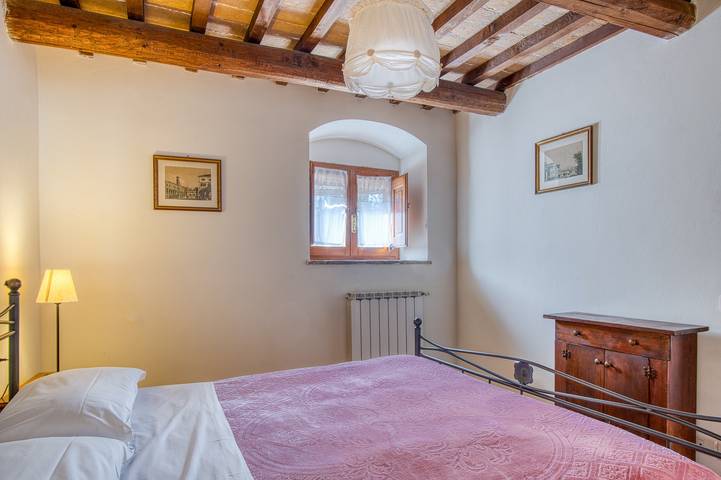 Apartment 'Lavanda ad Antico Casale '700' with Shared Pool & Wi-Fi in Umbertide, Valtiberina
