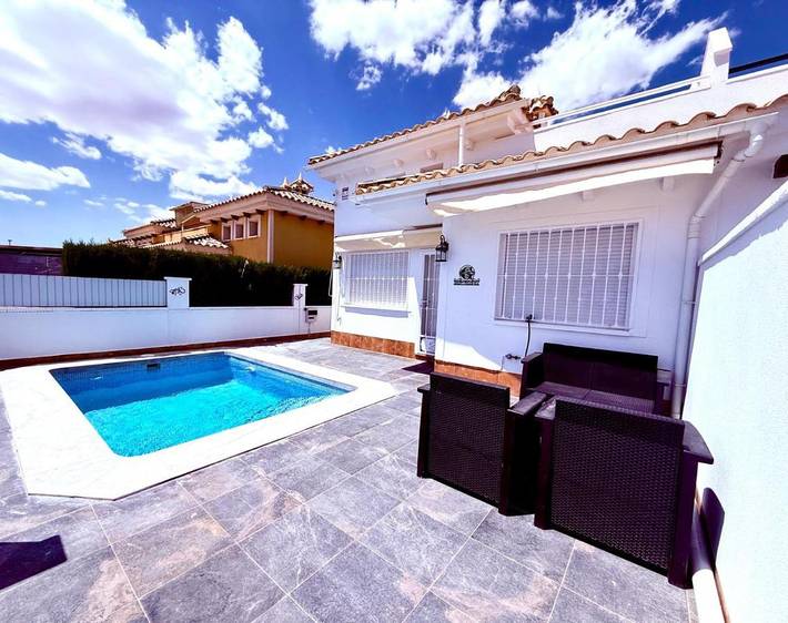 Casa rural para 4 personas, con Balcón y Terraza además de Jardín y Piscina en Huerta de Murcia