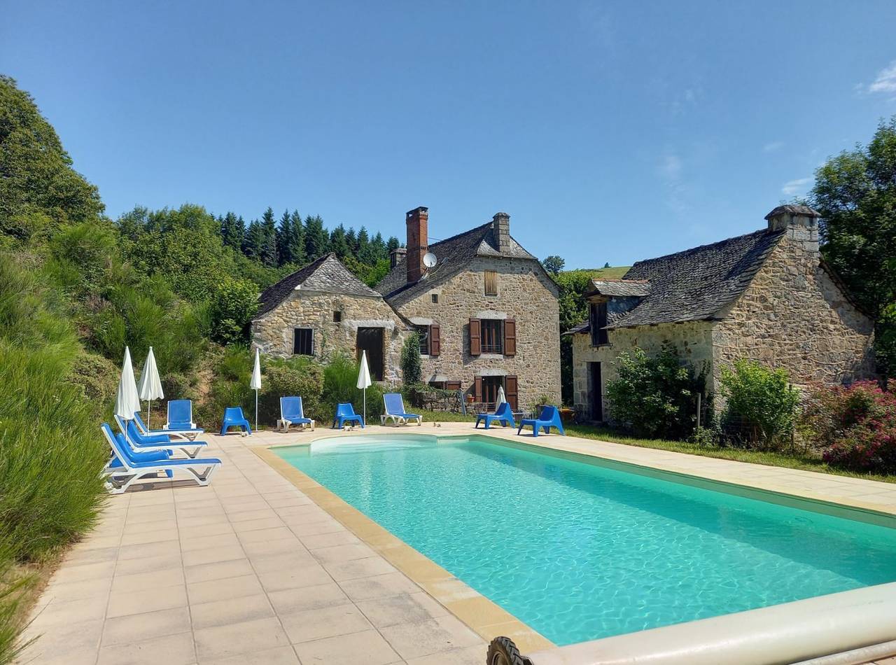 Gïte "La Caussonèze" au Pied de l'Aubrac -15pers - Piscine in Florentin-la-Capelle, Parc naturel régional de l'Aubrac