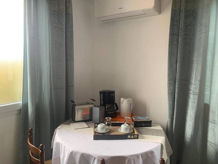 Maison d’hôte pour 2 personnes, avec jardin ainsi que piscine et vue à Figari - 4