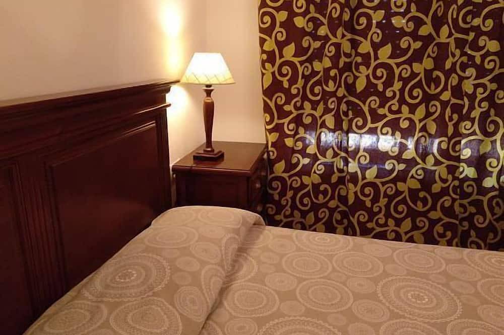 Self catering Posada del Júcar for 14 people in La Gila, Alcalá del Júcar