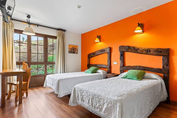 Apartamento para 3 personas, con jardín en Lagos de Covadonga