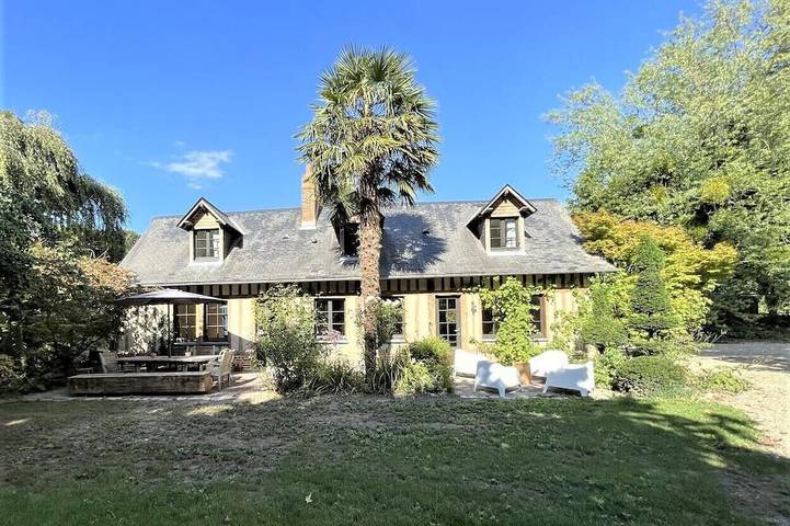 Location de vacances pour 10 personnes, avec jardin à Omonville