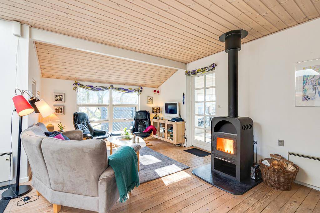 Family-friendly holiday home with sauna and fireplace in Blåvand, Région de Varde