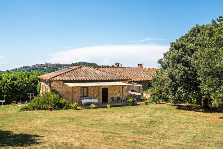 Appartamento intero, Appartamento 'Autentico In Campagna' con vista sulle montagne, piscina in comune e Wi-Fi in Radicondoli, Siena e dintorni