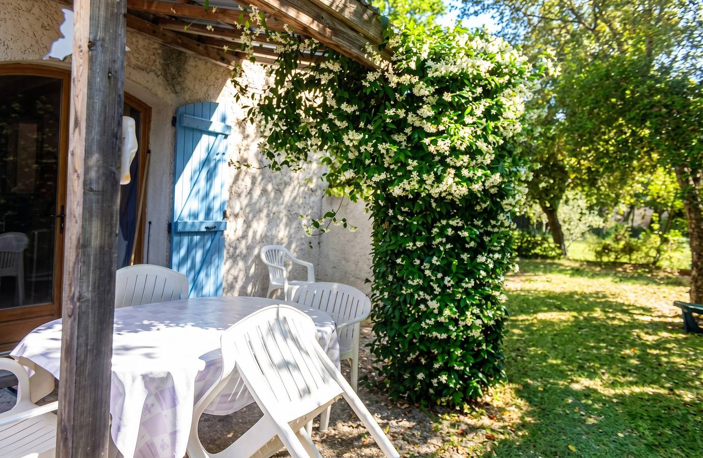 Appartement entier, Appartement charmant au Luc avec piscine partagée, 42 m² in Le Luc, Région de Draguignan