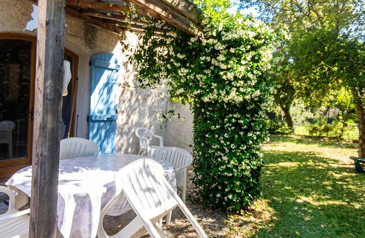 Appartement entier, Appartement charmant au Luc avec piscine partagée, 42 m² in Le Luc, Région de Draguignan