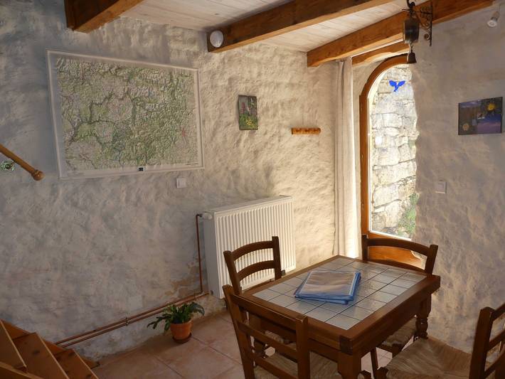 Gîte pour 2 personnes, avec terrasse à Mas-Saint-Chély - 4