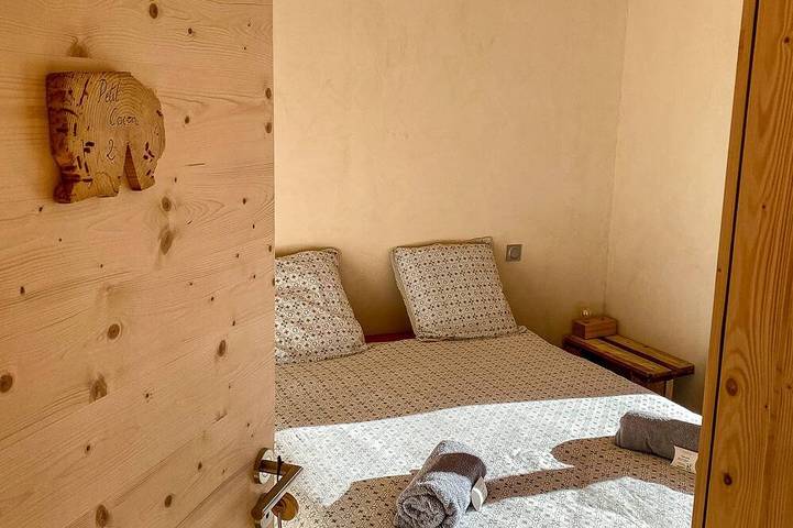 Gîte pour 2 personnes, avec Jardin dans Glières-Val-de-Borne