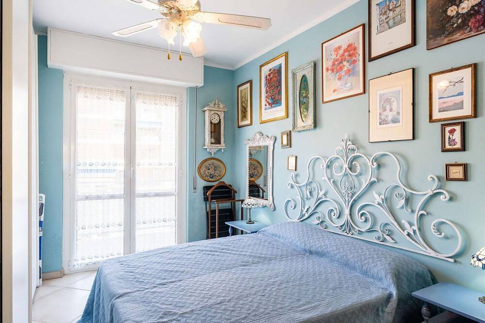 Apartamento entero, Acogedor apartamento para 4 personas con A/C, Wifi, balcón y mascotas permitida in Bordighera, Riviera di Ponente