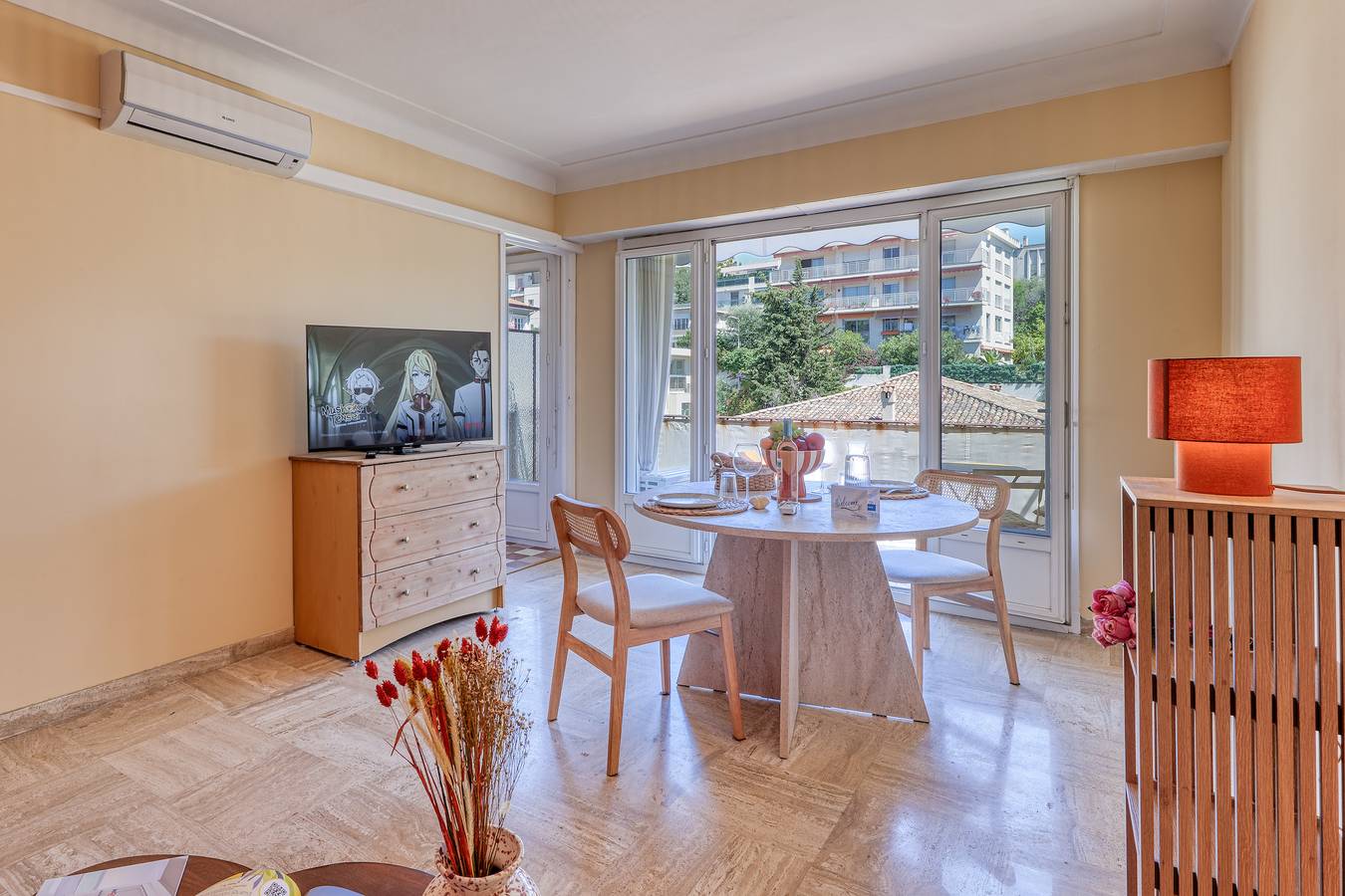 Appartement entier, Lion Apt - Near City Center - Terrace in Nice, Côte méditerranéenne (France)