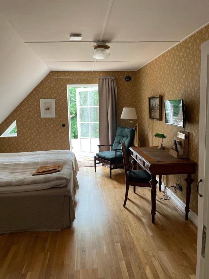 Standard Double Room with Shared Bathroom in Staffanstorp, Svenska Östersjön