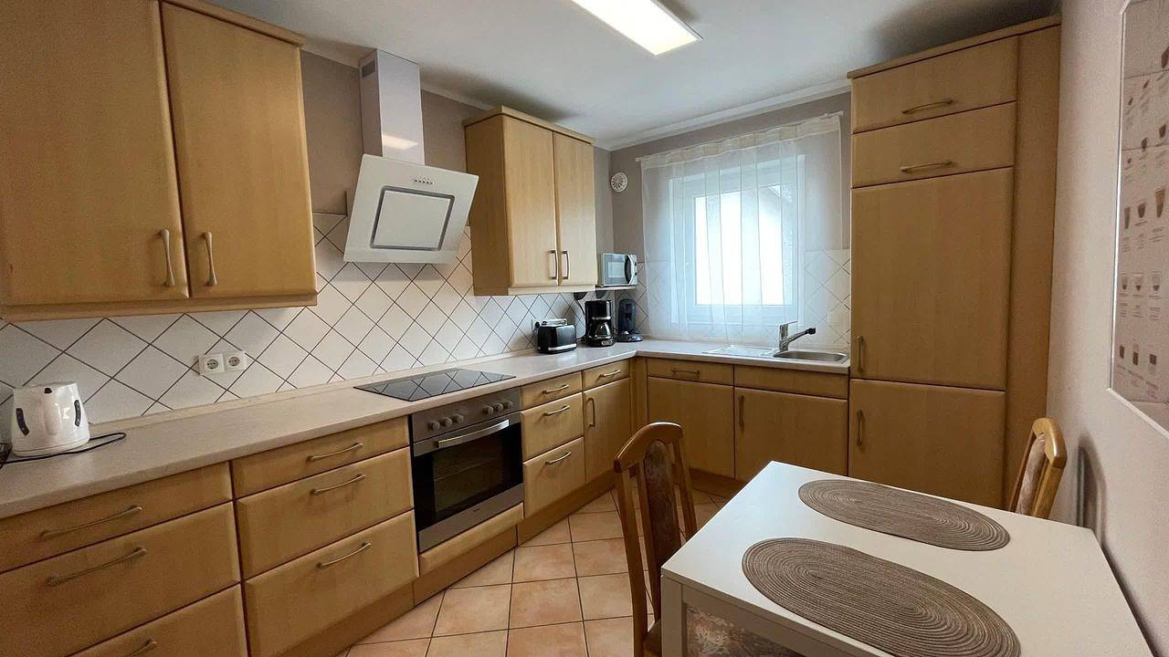 Ganze Ferienwohnung, Ferienwohnung für 3 Personen (70 m²) in Coblenz in Wallersheim, Koblenz