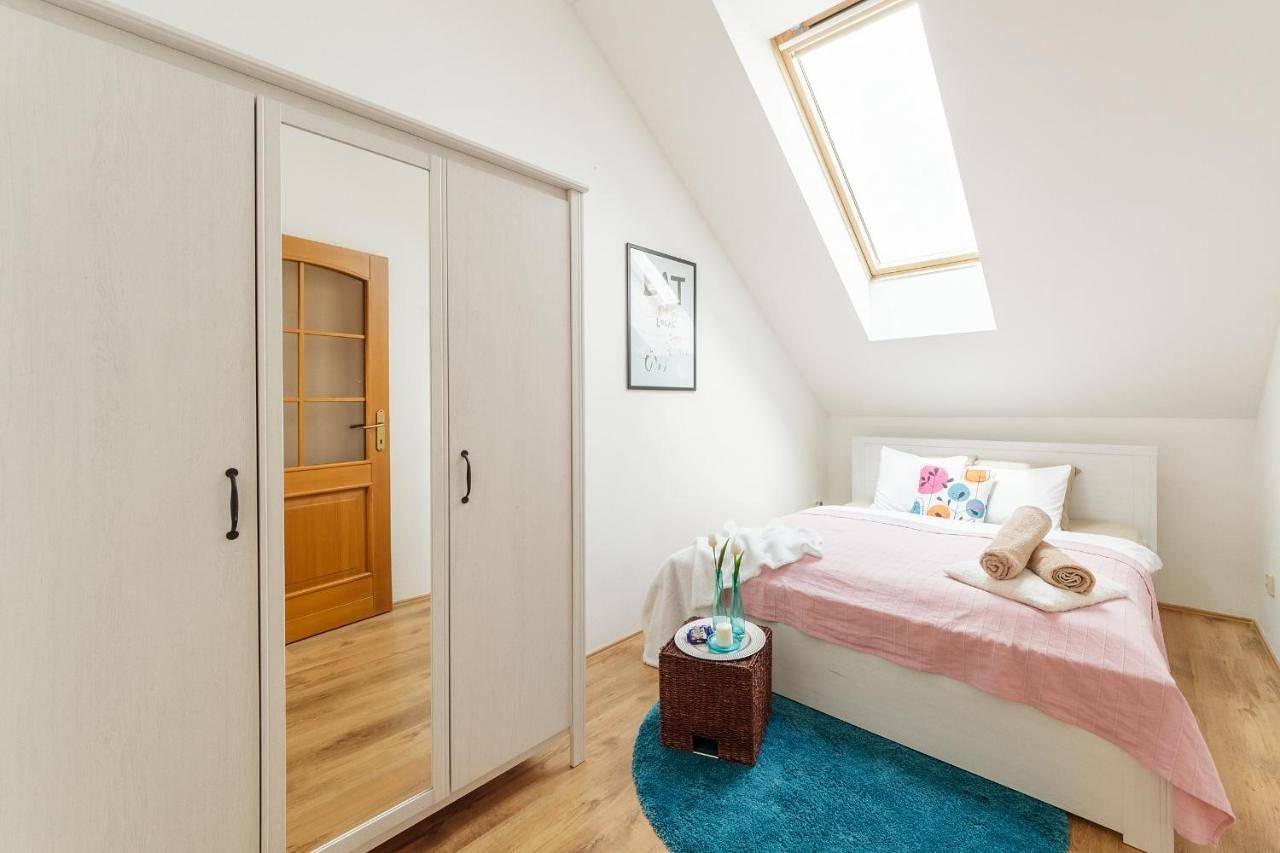 Ganze Wohnung, Two-Bedroom Apartment in Budweis, Budweis und Umgebung