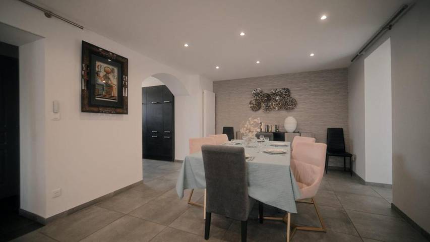 Location de vacances pour 9 personnes, avec terrasse à Pont-du-Château - 3