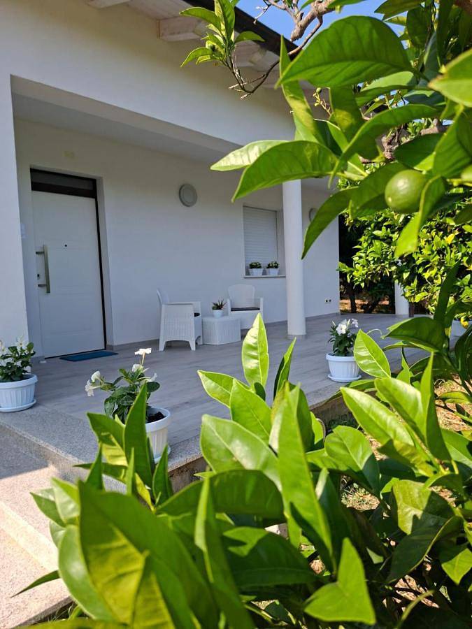 Casa vacanza per 5 persone, con giardino e panorama nonché terrazza in Rocca San Giovanni