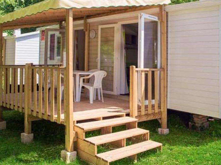 Camping La Plage de Treguer   - Mobilhome 6 personnes - 2 Chambres in Plonévez-Porzay, Région de Châteaulin